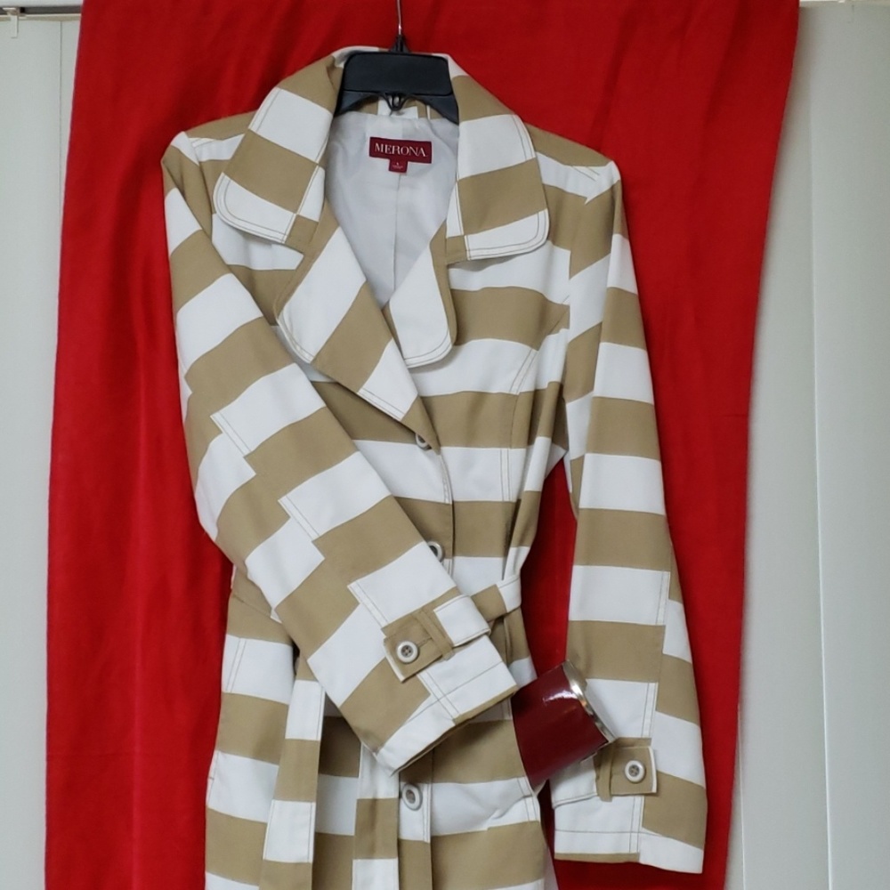 Coat/jacket.. - Picture 4 of 5